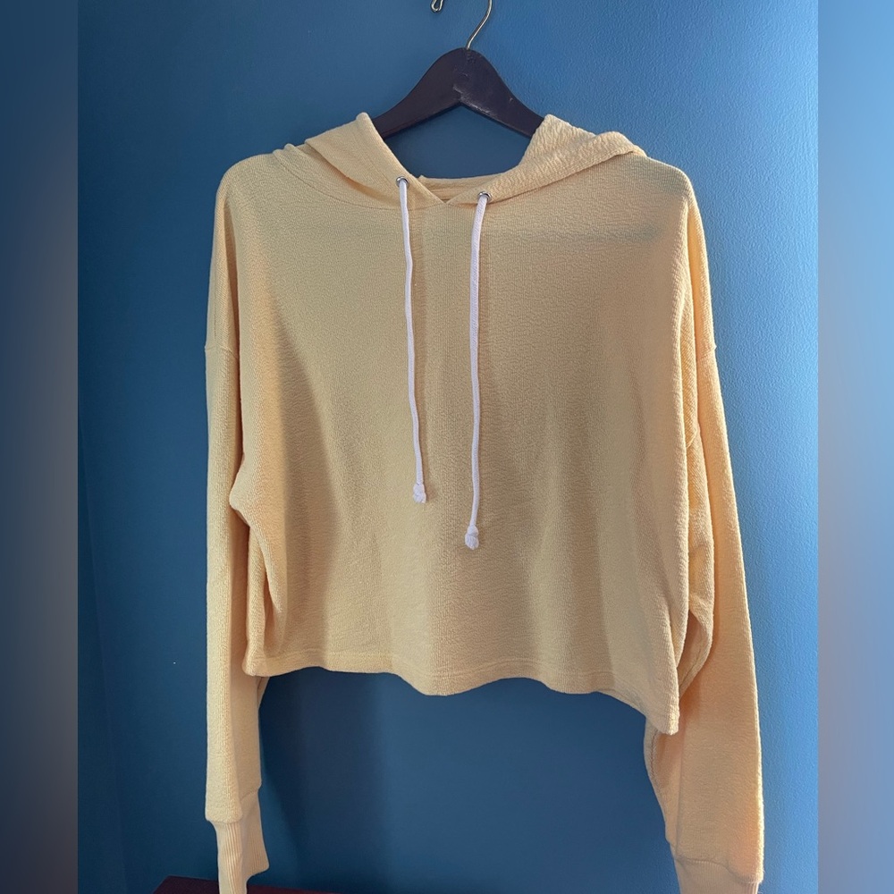 So Lounge Life Crop Hoodie. Size XL. Yellow